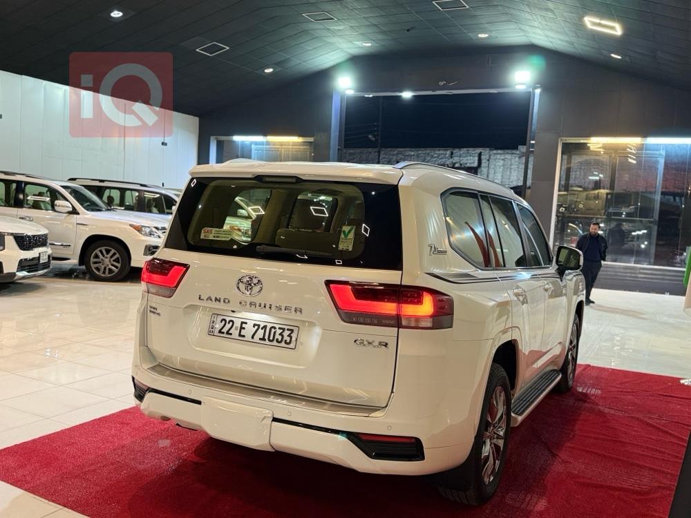 تويوتا لاندكروزر